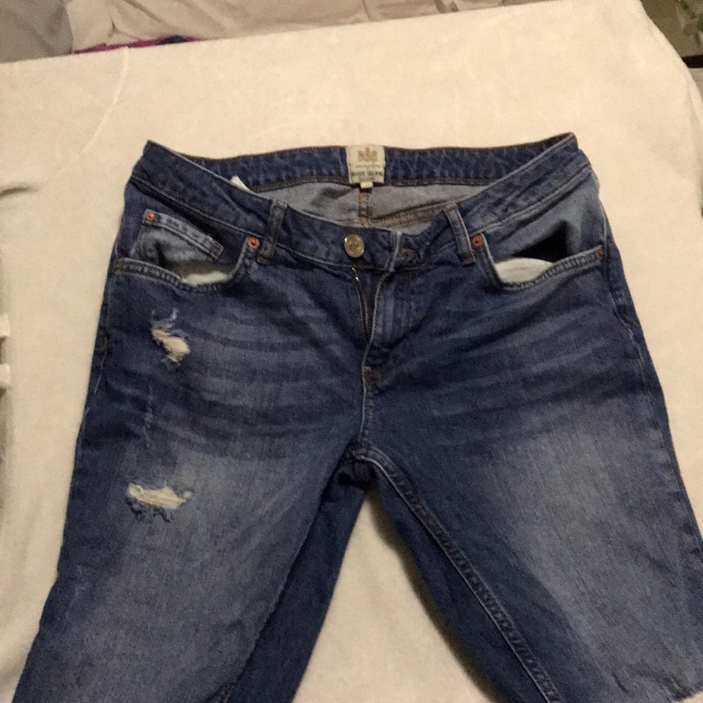 Cute skinny jeans.